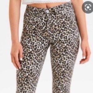 New American Eagle Hi Rise Cheetah Jegging